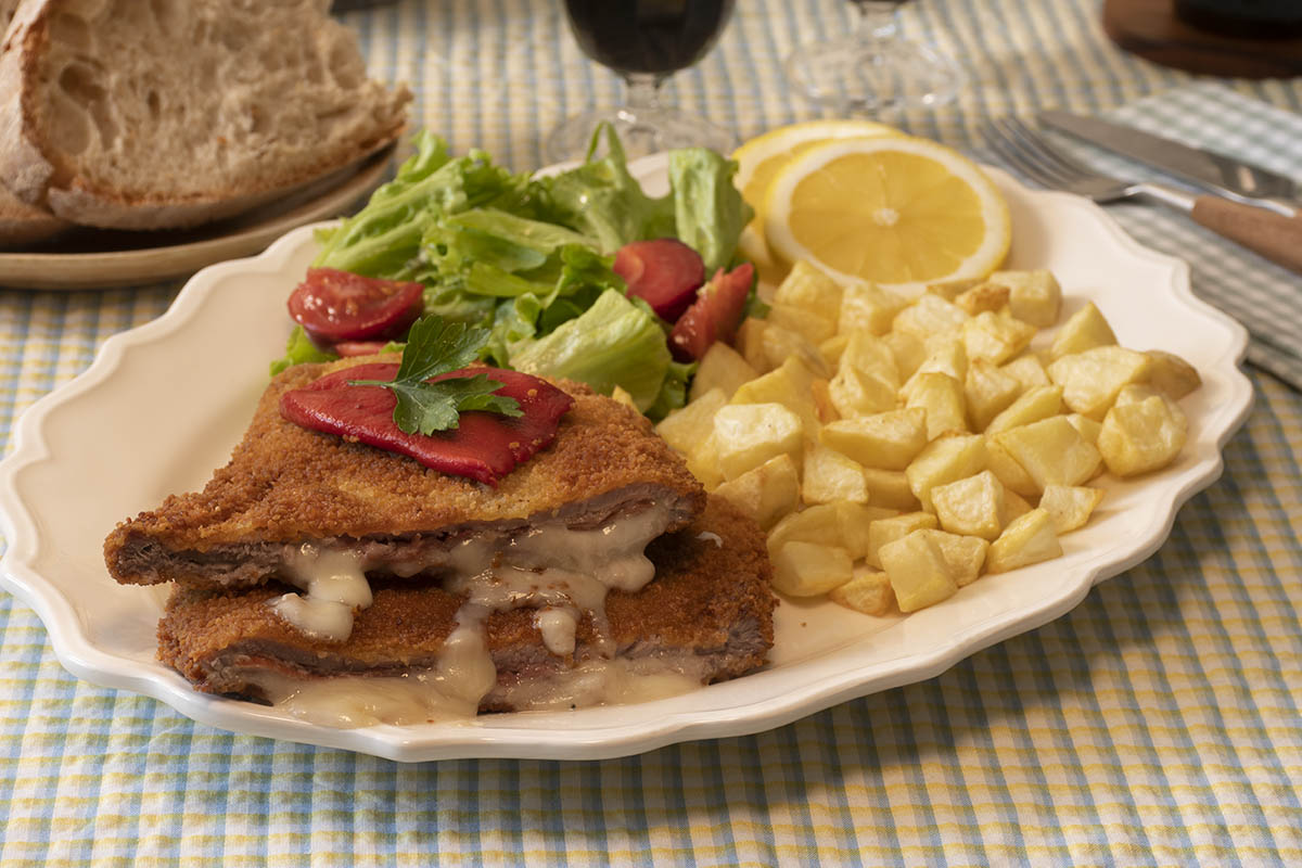 Innovación sin Perder la Raíz: Cachopo de Pescado, de Pollo y Opciones Veganas